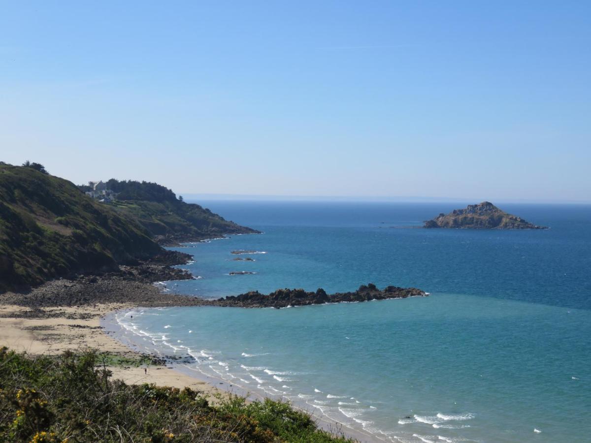 Les Bains Studio Vue Mer เปลเนิฟ-วัล-อ็องเดร ภายนอก รูปภาพ